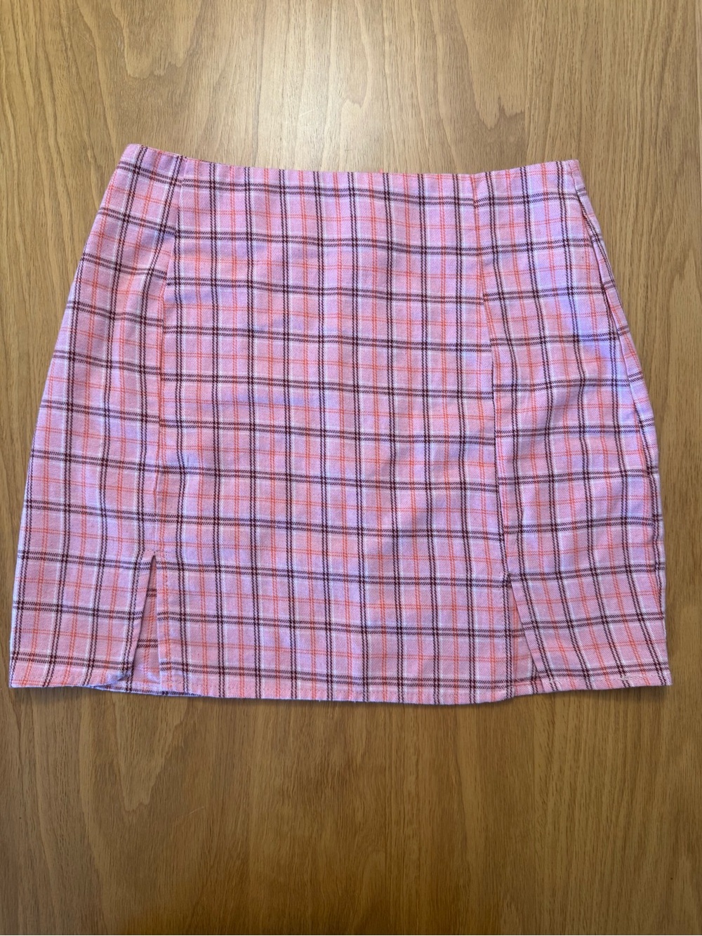 SHEIN Pink Plaid Mini Skirt with Side Slits